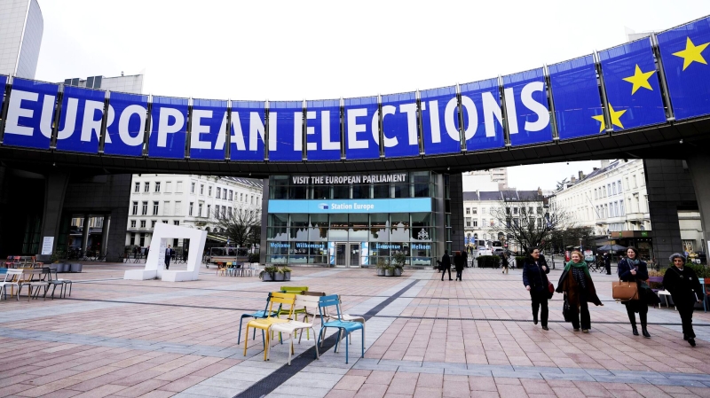 В Венгрии не считают возможным крупный "правый поворот" в Европарламенте